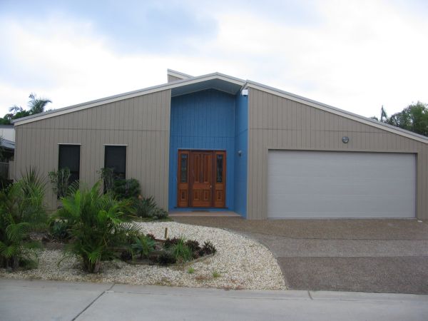 3/3 Sallywattle Drive Picture 1