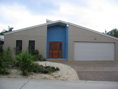 3/3 Sallywattle Drive Picture