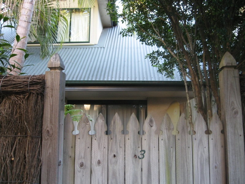 SUNRISE BEACH Picture 1