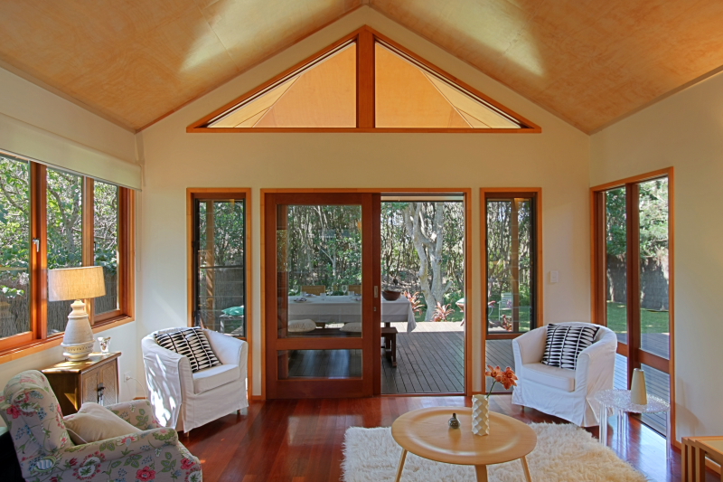 Beachfront Suffolk Park Picture 3