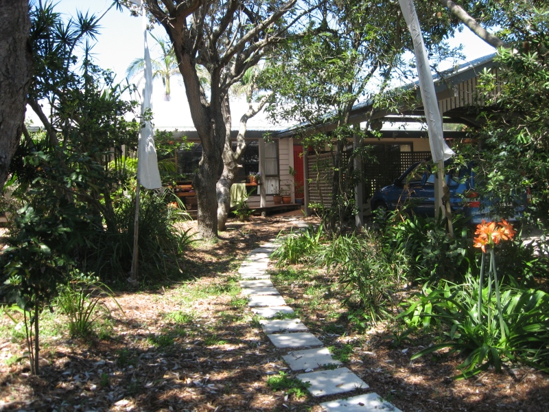 Beachside Suffolk Park Picture 1