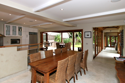 Beachfront Suffolk Park Picture 1