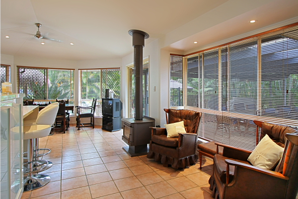 Baywood Chase, Suffolk Park Picture 3