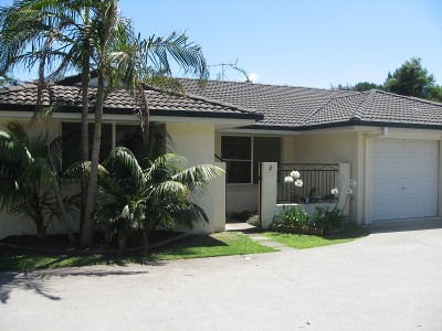 Beachside Suffolk Park Picture