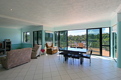 Baywood Chase, Suffolk Park Picture 3