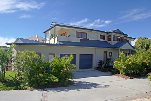 Beachside Suffolk Park Picture 3