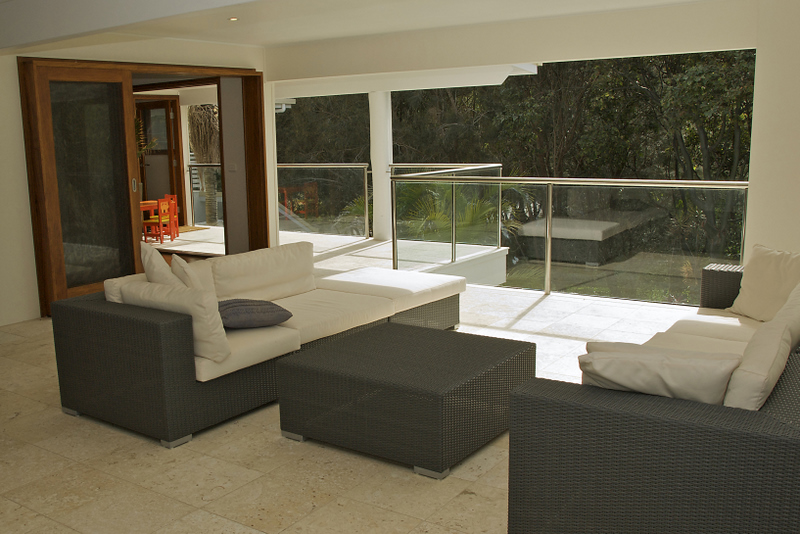 'Dolphins' Byron Bay Picture 3