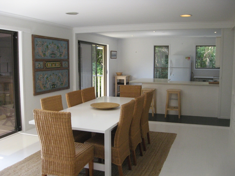 Watego's Beach Picture 3