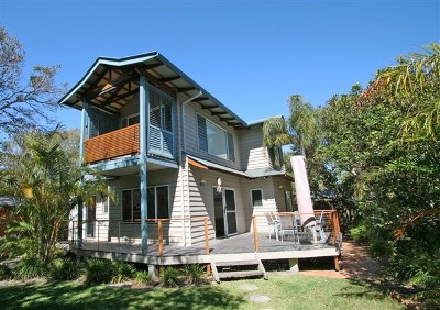 Beachfront Suffolk Park Picture