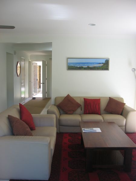 EASTPOINT, 6/18 Kipling Street. BYRON BAY Picture 2