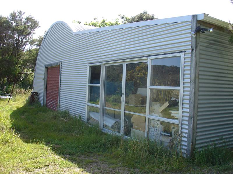 URUTI
BAY
VIEWS AND PICTURESQUE PASTORAL BLEND (Russell Bay of Islands) Picture 3
