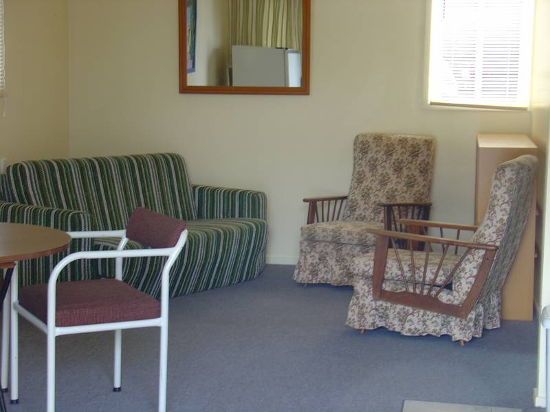 GRANNY FLAT Picture 2