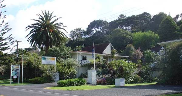 Russell Bay of Islands 15 Unit Motel Lease Picture 1