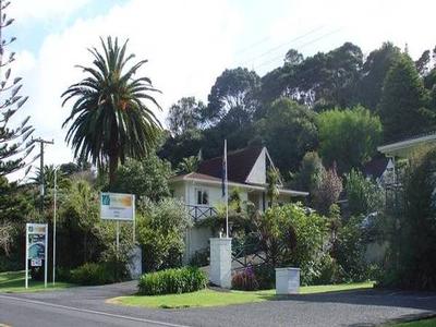 Russell Bay of Islands 15 Unit Motel Lease Picture