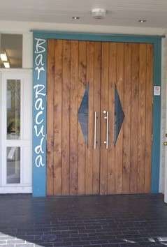 CURRENT TAVERN LICENCE - RUSSELL BAY OF ISLANDS Picture 1