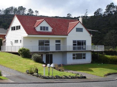 Substantial Home, Substantial Views Okiato Russell Bay of Islands Picture