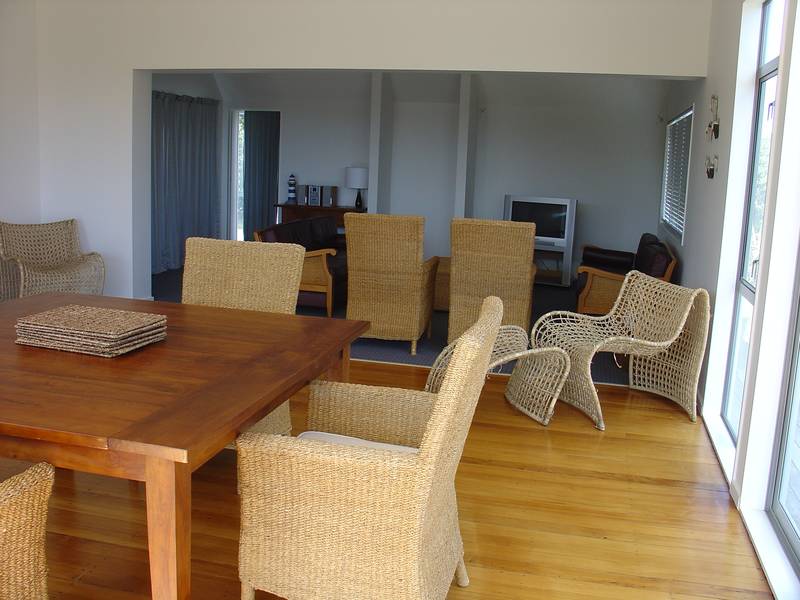 SUPER ARCHITECTURE-SUPER SIZE-SUPER LIVING -OKIATO POINT RUSSELL BAY OF ISLANDS EXCLUSIVE Picture 2