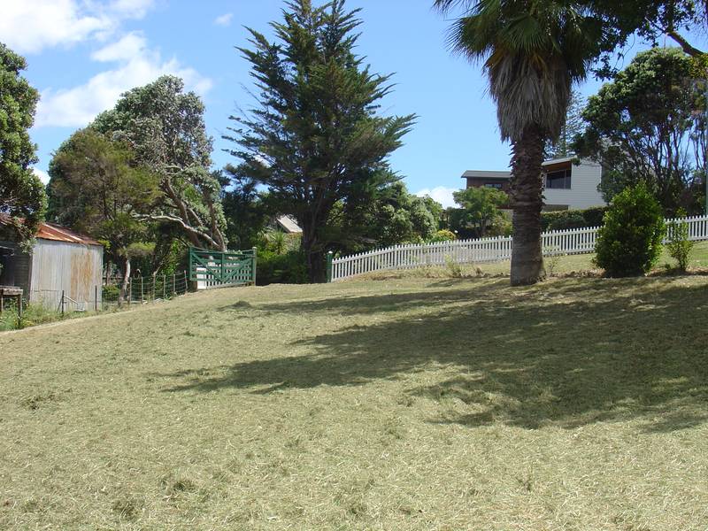 RUSSELL TOWNSHIP - VACANT SITE - EXCLUSIVE- RUSSELL BAY OF ISLANDS Picture 3