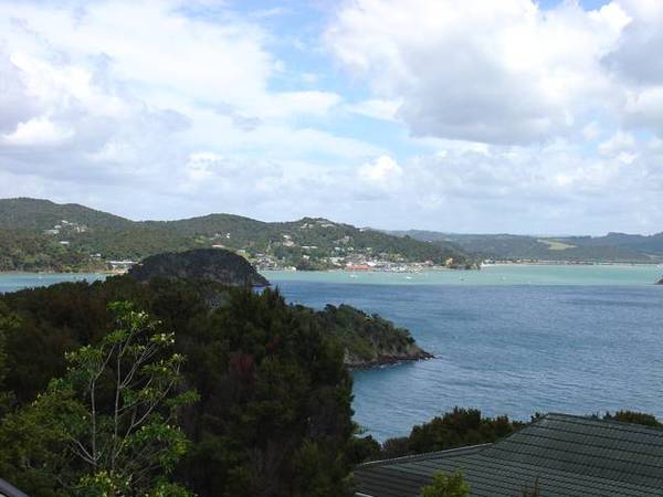 UNIQUE DESIGN - CAPTIVATING VIEWS - TE WAHAPU RUSSELL BAY OF ISLANDS Picture 2