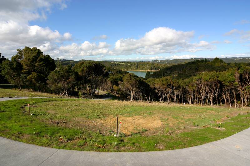 WAIARUHE ESTATE. Picture 3