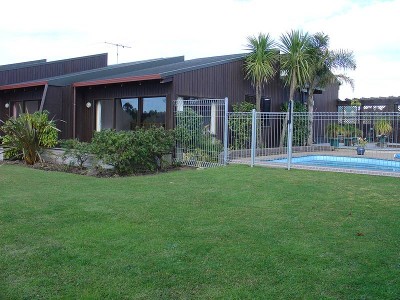 WATERFRONT OASIS - UNIQUE COMPLEX - MIDDLE UNIT OKIATO POI NT RUSSELL BAY OF ISLANDS
- EXCLUSIVE Picture WATERFRONT OASIS - UNIQUE COMPLEX - MIDDLE UNIT OKIATO POI NT RUSSELL BAY OF ISLANDS
- EXCLUSIVE Picture