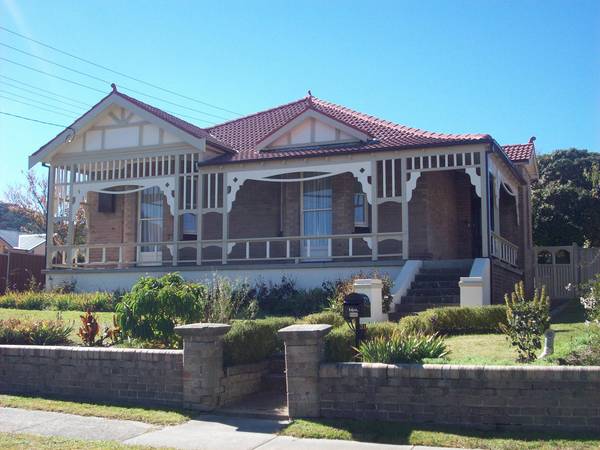 BELLE OF LITHGOW Picture 2