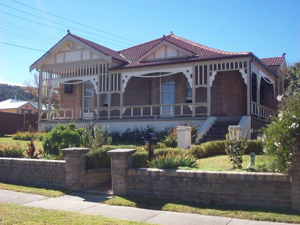 BELLE OF LITHGOW Picture 1