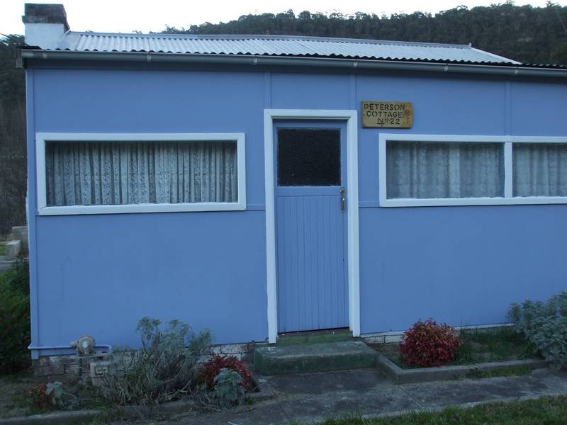 Peaceful Cottage Picture 1