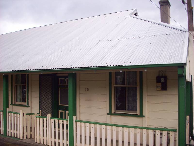 ONE FOR THE FAMILY Picture 1