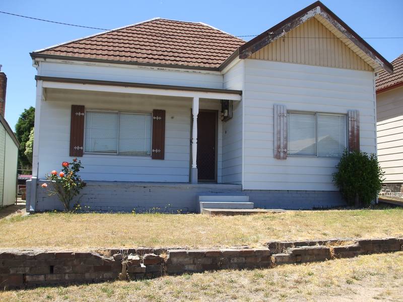 NEAT AND TIDY Picture 1