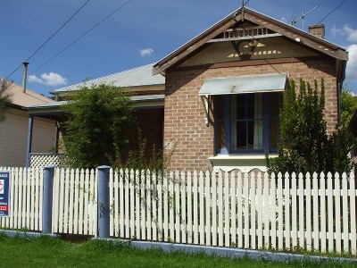 COSY COTTAGE Picture