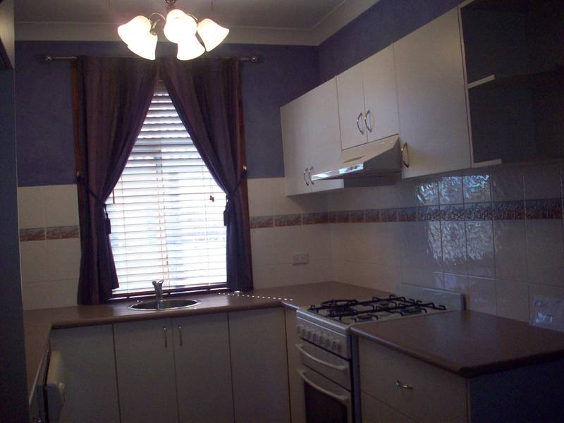 COLOUR ME HAPPY Picture 3