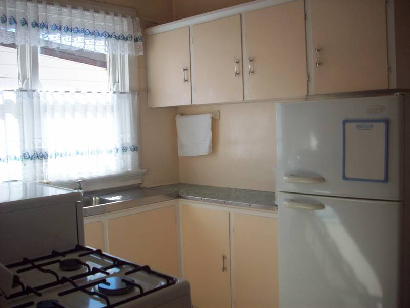 ACADEMY CLASSIC Picture 2