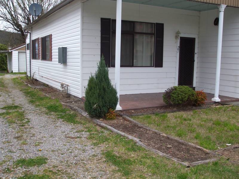 MORE THAN MEETS THE EYE Picture 1