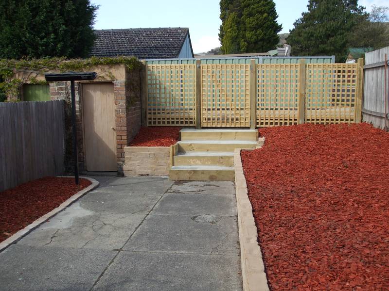 WELL APPOINTED SEMI Picture 3