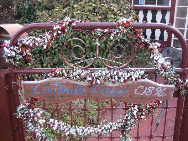 ALTERNATIVE HOME FOR THE ALTERNATIVE BUYER!!! Picture 2