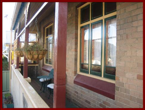 Well positioned in location, well positioned in price! Picture 2