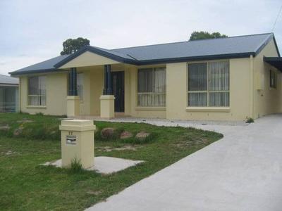 4 BEDROOM HOME WITH ENSUITE Picture