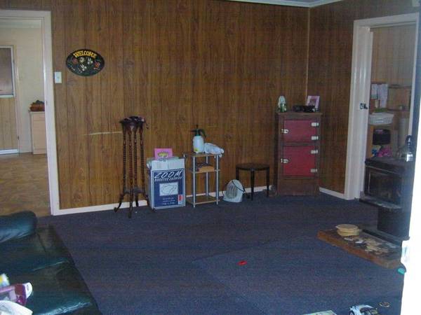 Country Home on 50 acres Picture 2