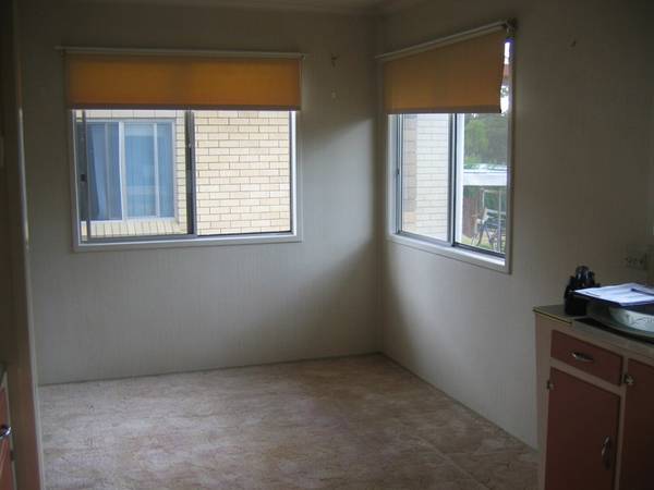 3 BEDROOM BRICK HOME - DIRECT ACCESS TO QUART POT CREEK Picture 3