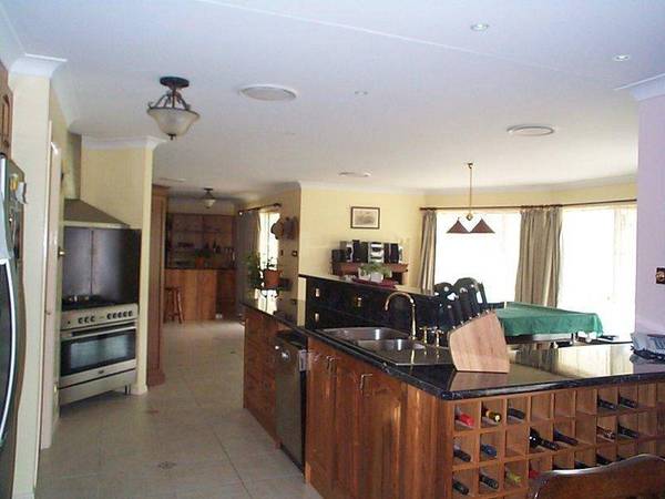 ACERAGE LIVING IN WINE COUNTRY Picture ACERAGE LIVING IN WINE COUNTRY Picture