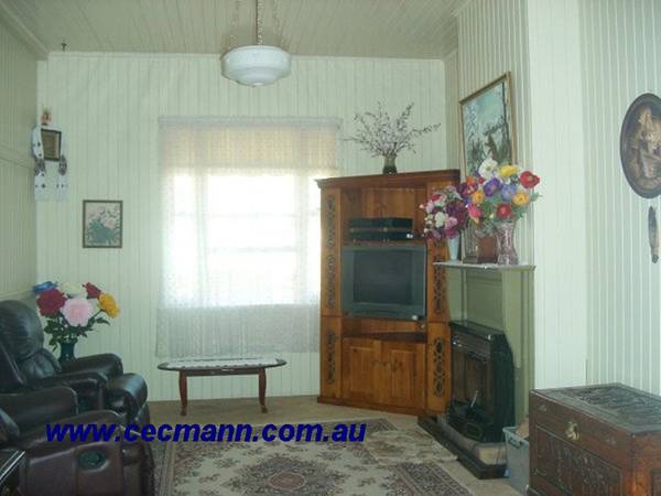 Classic Queensland Charm Picture Classic Queensland Charm Picture