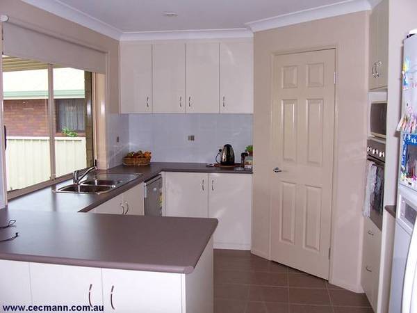 QUALITY FAMILY HOME Picture 2