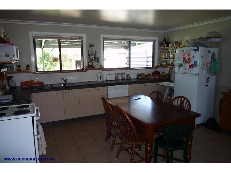 COUNTRY CHARM Picture 2