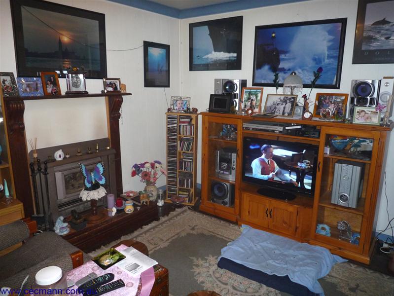 HEY, LOOK ME OVER! Picture 3