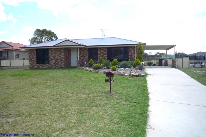 ONE OF THE BEST STREETS IN TOWN Picture 1