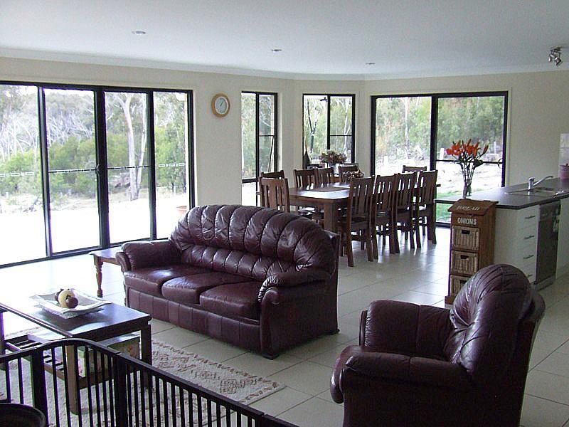 YOUR VERY OWN PONDEROSA! Picture 3