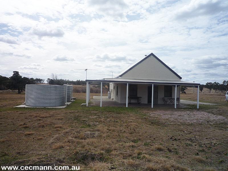 ESCAPE FROM BIG CITY PRESSURES Picture 1