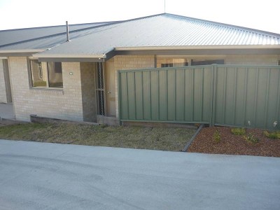 QUART POT VIEWS Picture