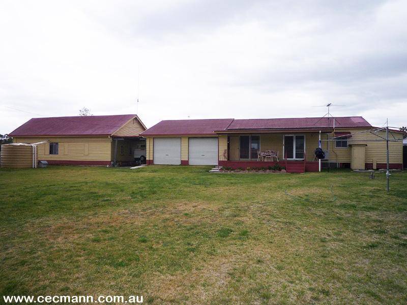 CHARMING, PRACTICAL & PRICED RIGHT Picture 1